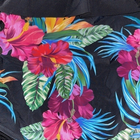 NWT Stylish Swimwear Tropical Print Ruffle Top Side Lace One Piece Swims… - Picture 6 of 6
